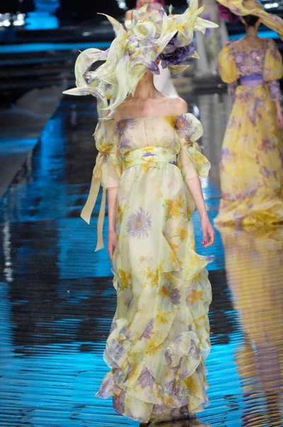 Look 57